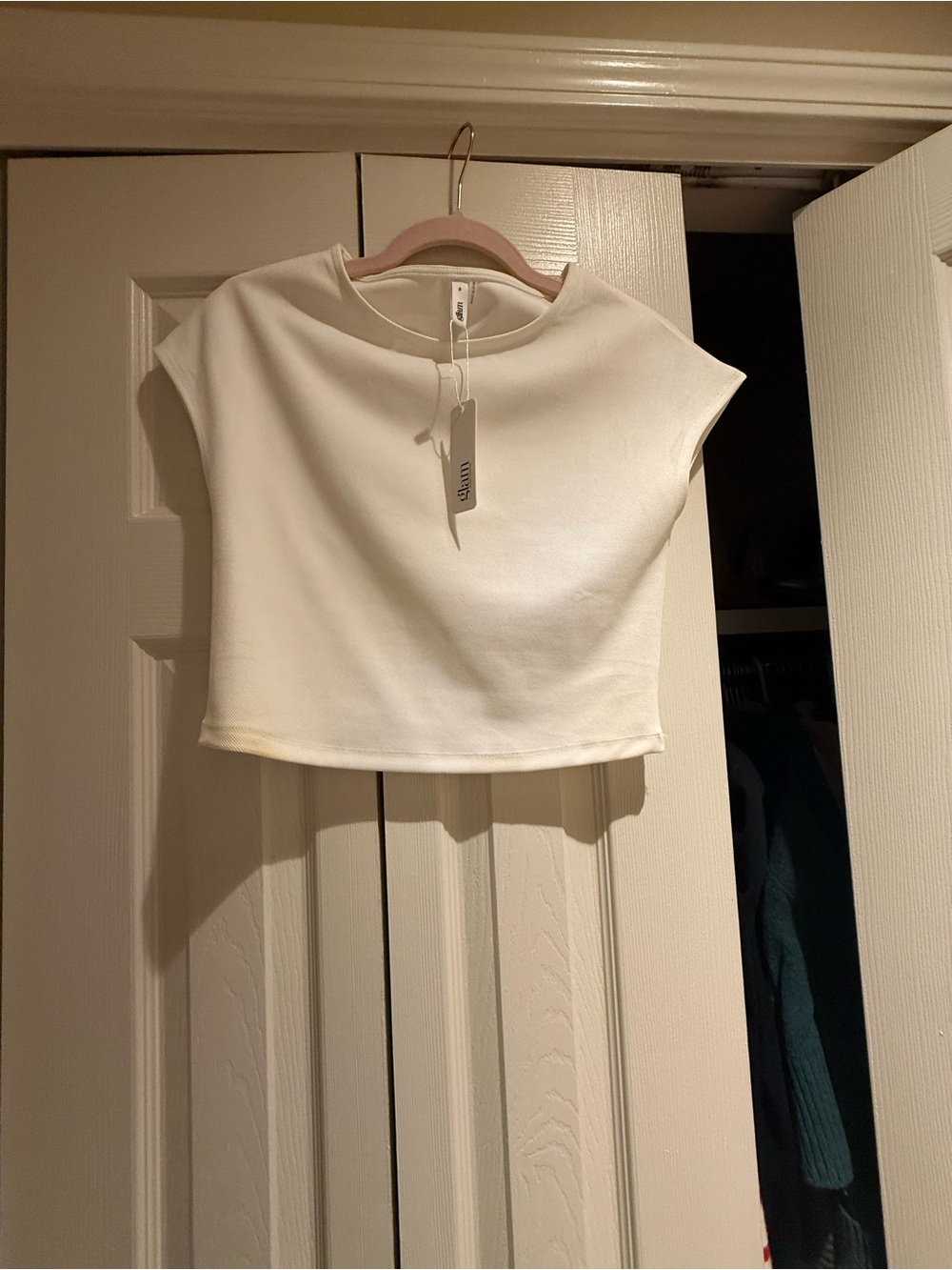 glam White Cropped Cap-Sleeve Top